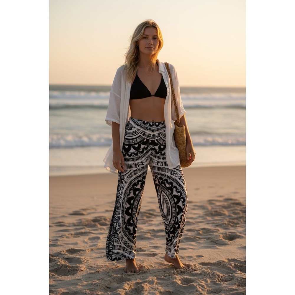 Trina Turk Swim & Spa Womens Size Large Black & White Lenox Side Slit Pants